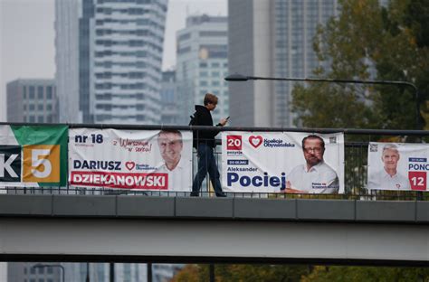 Many who struggled against Poland’s communist system feel they are fighting for democracy once again